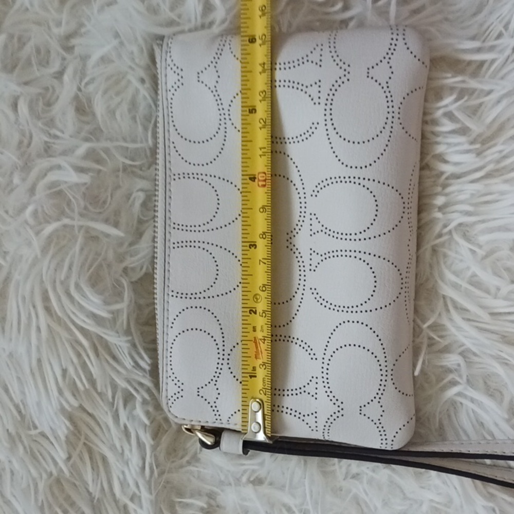 Coach mini wristlet - Picture 4 of 7